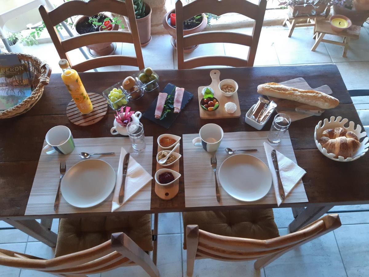 La Vita Dolce, Luberon Grambois Ngoại thất bức ảnh