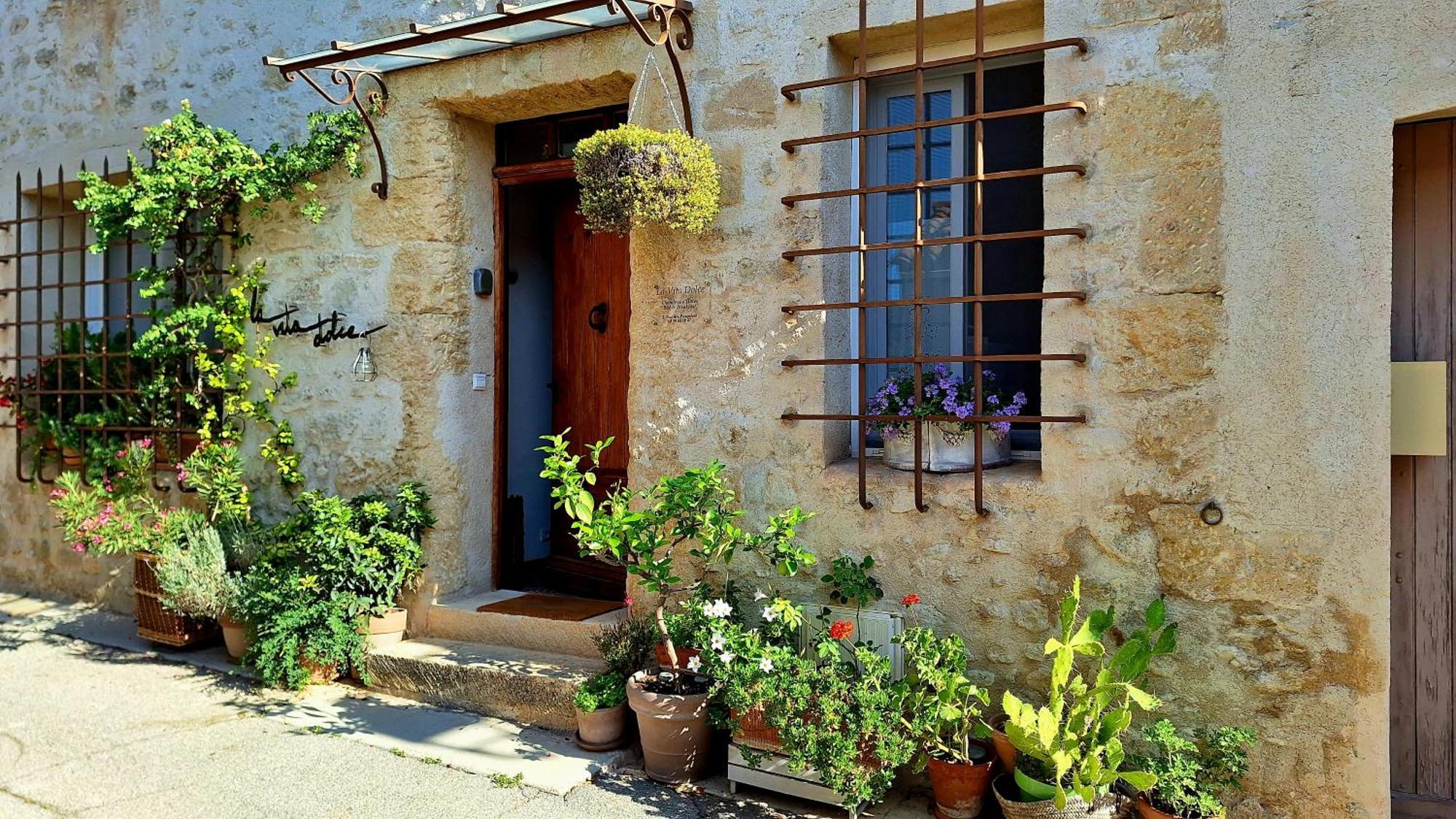 La Vita Dolce, Luberon Grambois Ngoại thất bức ảnh